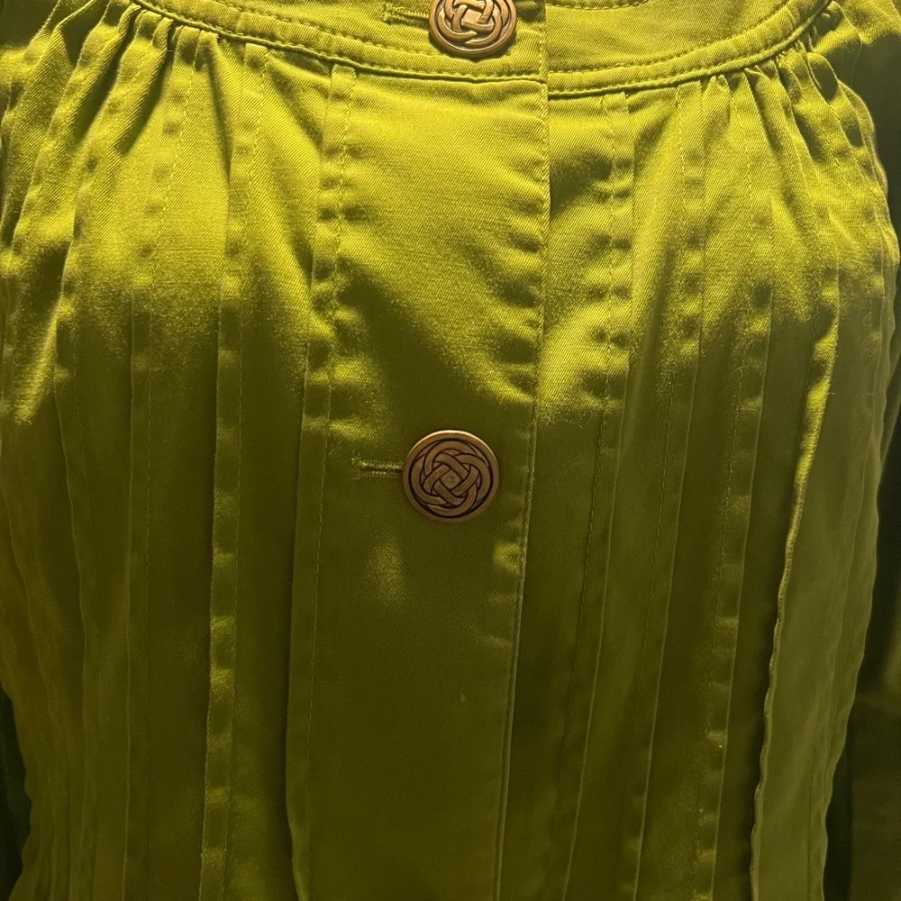 Talbots green jacket with 3/4 sleeves. In EUC. Size 6.